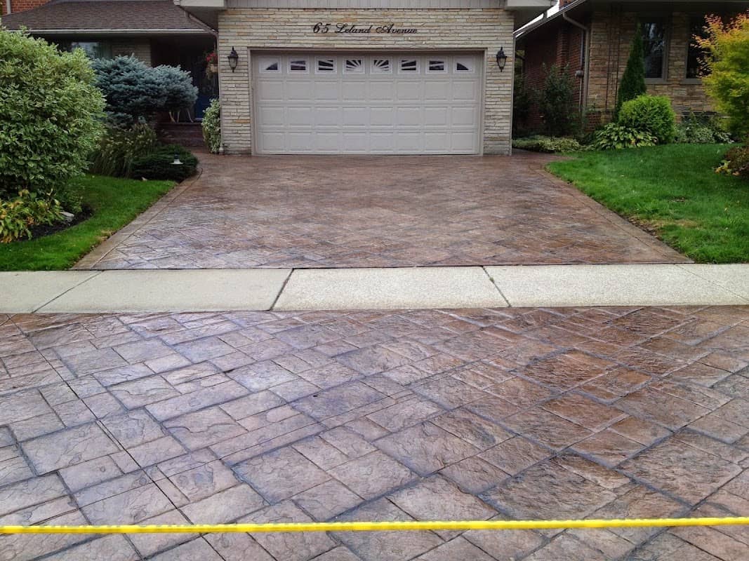 Photograph published by Active Pavement Seal on its own Google listing