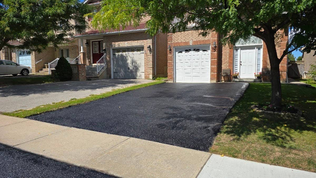 Photograph published by Asphalt Sealing on its own Google listing