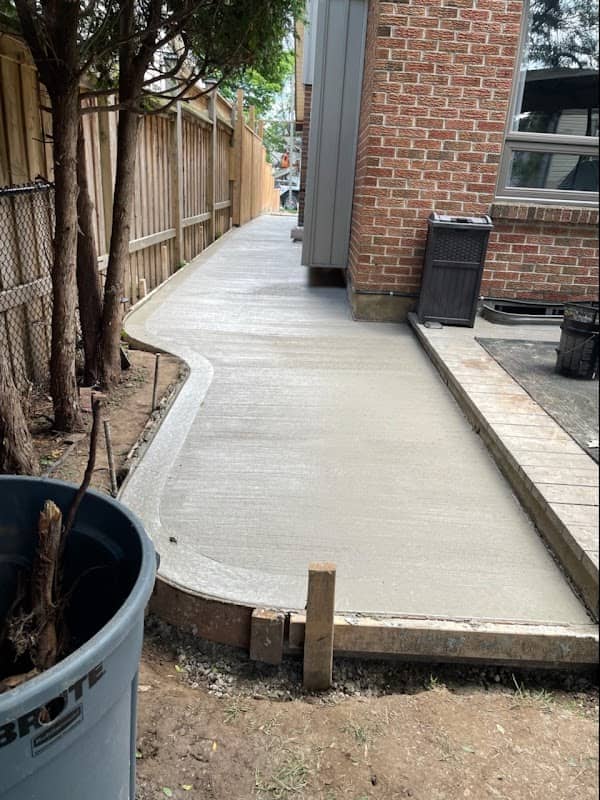 Photograph published by Egnatia Paving on its own Google listing