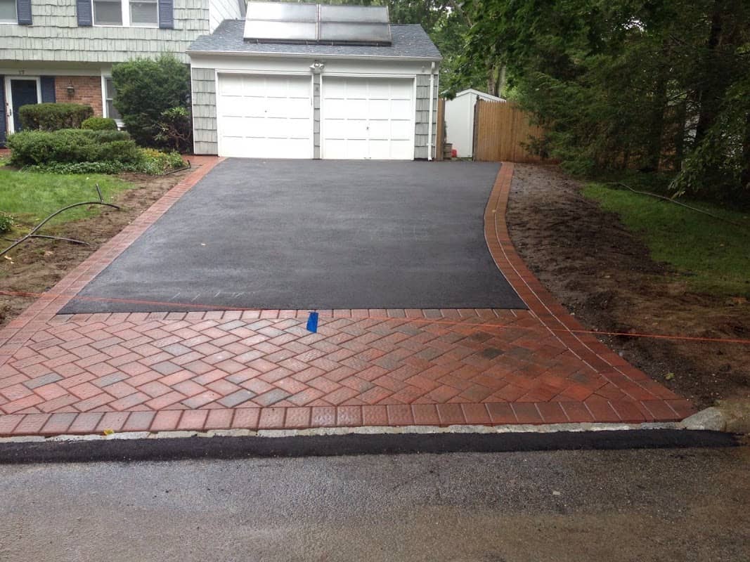 Photograph published by Expert Paving on its own Google listing