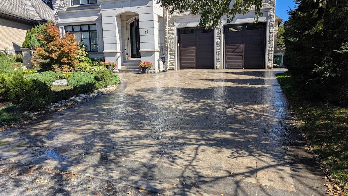 Photograph 2 of 4 published by METRO PAVERS Inc. on its own Google listing