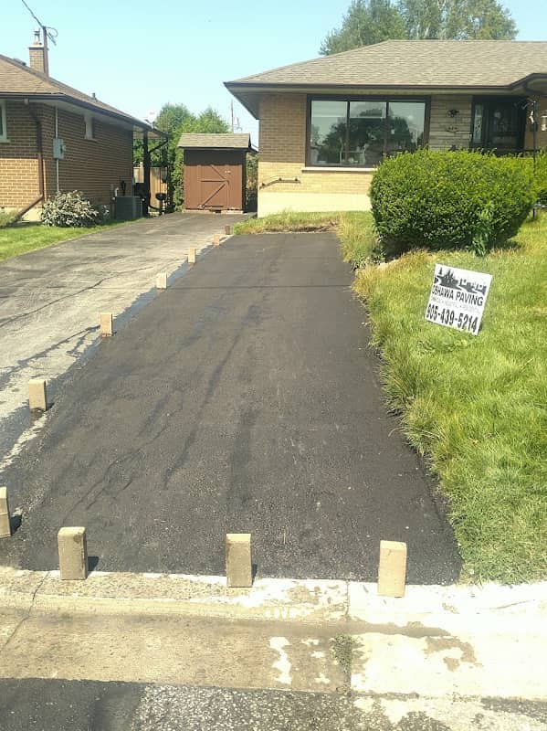 Photograph published by Oshawa Paving Ltd on its own Google listing