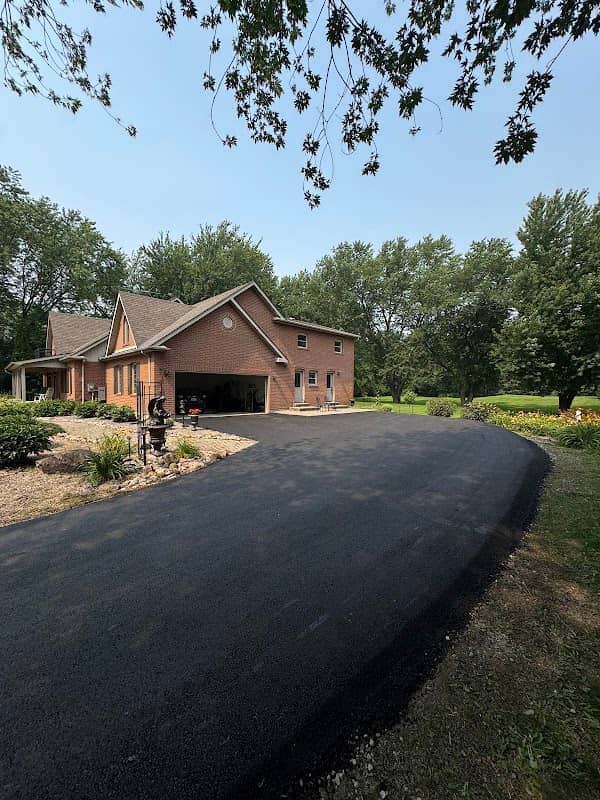 Photograph 4 of 4 published by Pavemar Paving on its own Google listing