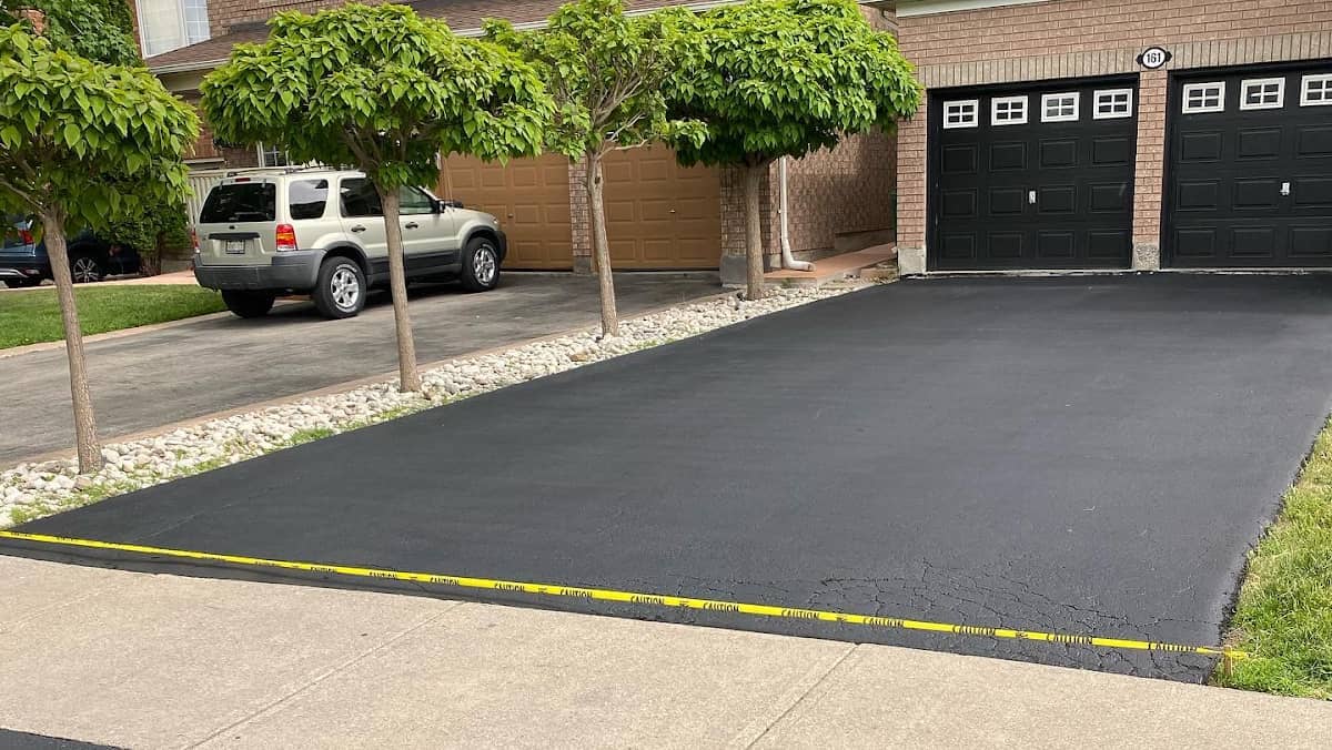 Photograph published by Simply Asphalt Inc on its own Google listing