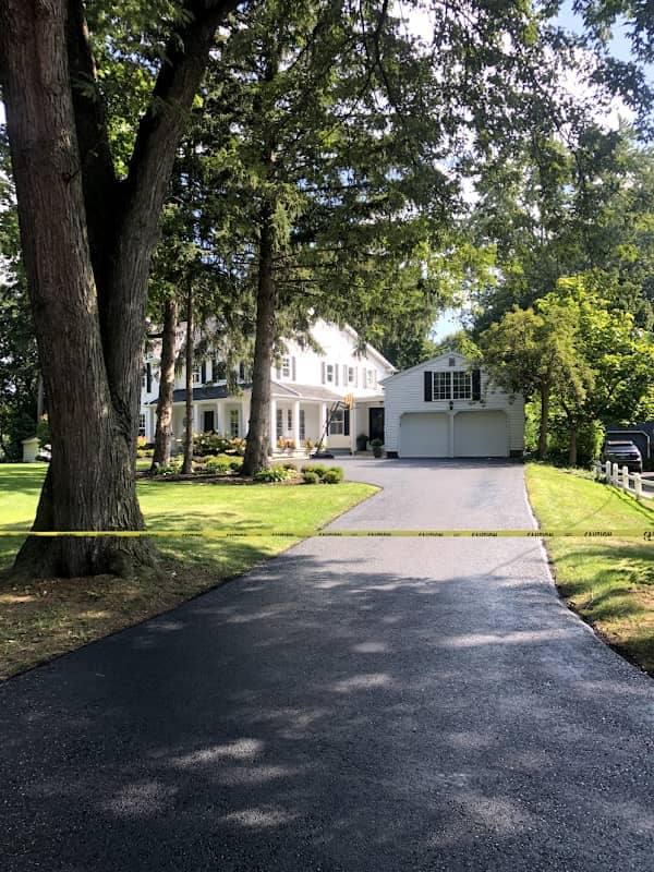 Photograph published by Supreme Sealers - Pavers Sealing & Driveway Sealing on its own Google listing